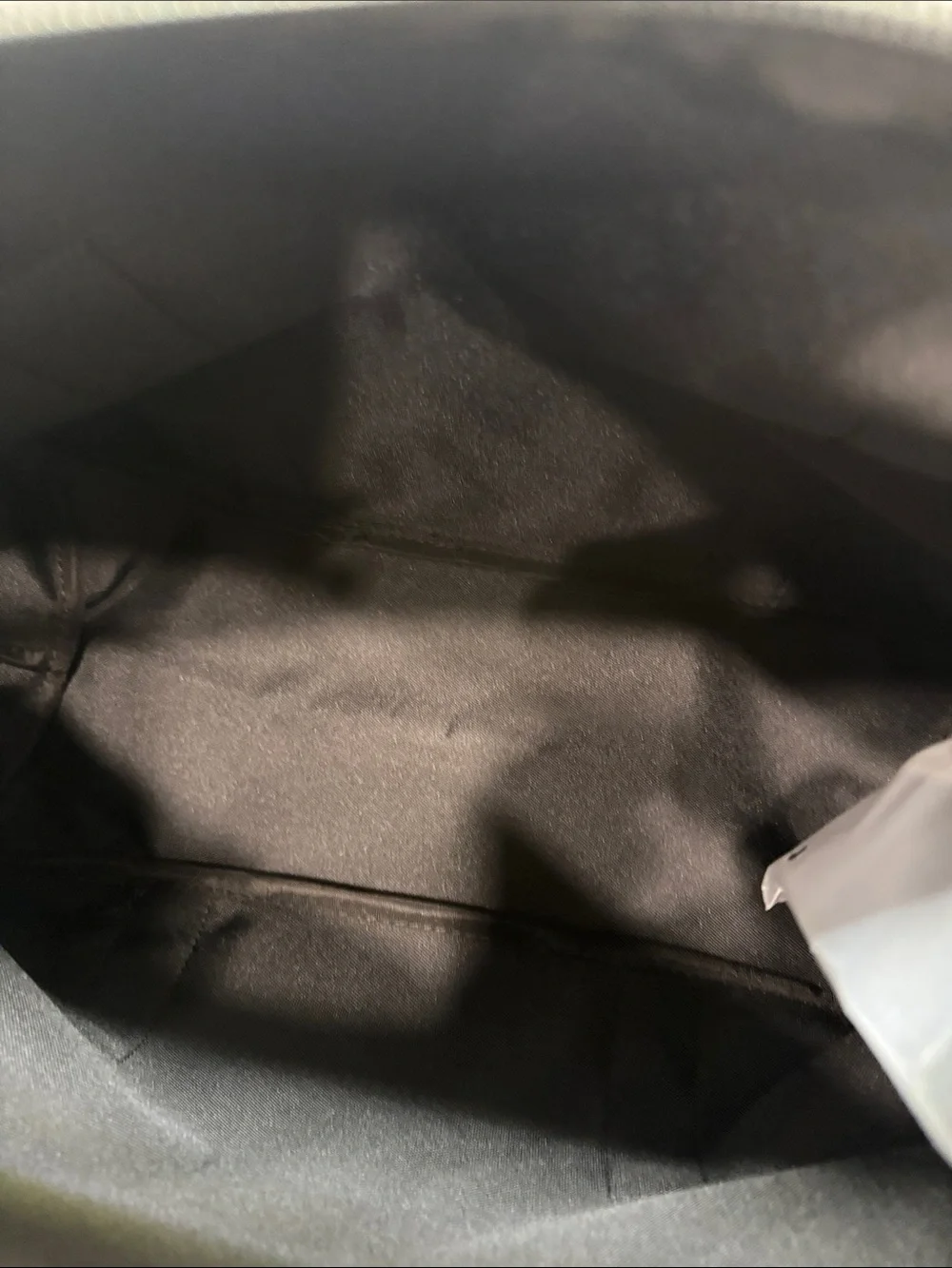 NEW RAINS Black Weekend Duffle Bag - Sleek Travel Tote